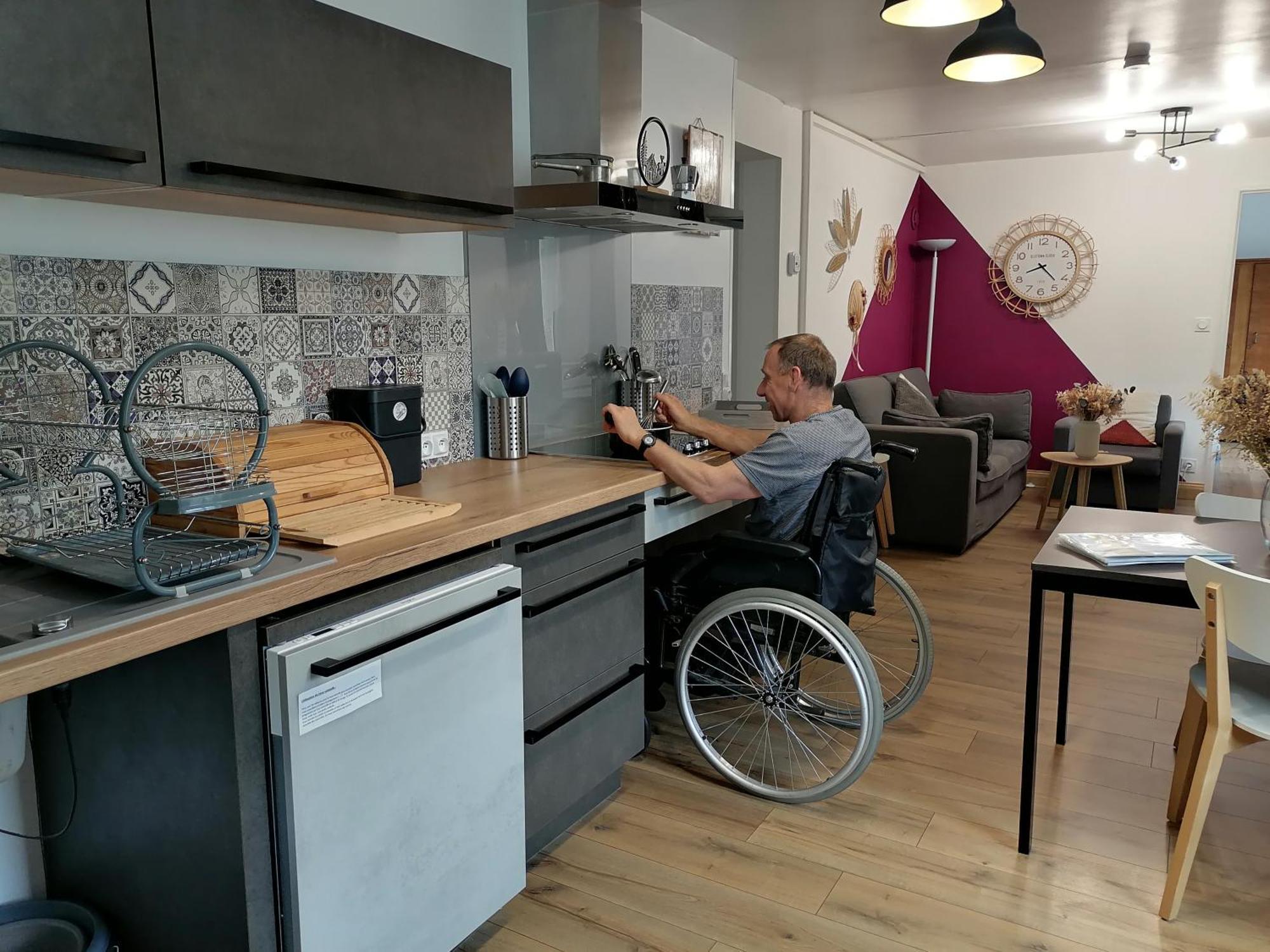 Aux D'Estaing Croises, Gite De Montagne Accessible A Tous Exterior photo